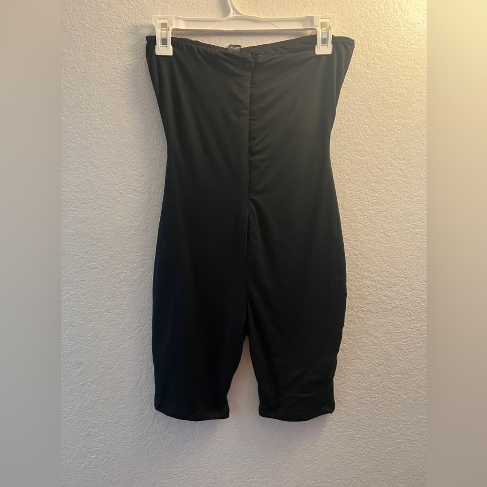 Black romper - Picture 3 of 3